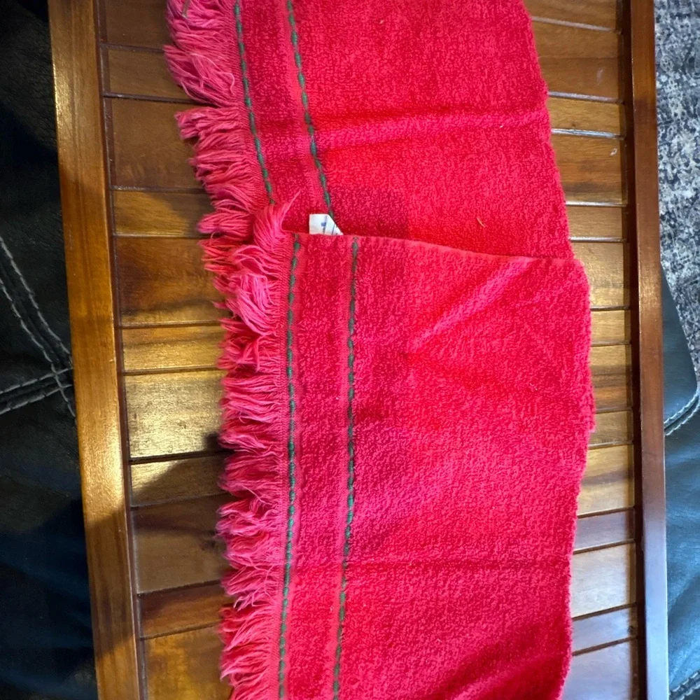 Cannon Vintage Christmas Hand Towel Set Red Green White Fringe